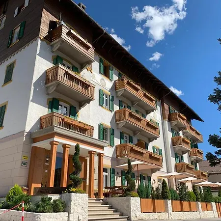 Hotel Serena